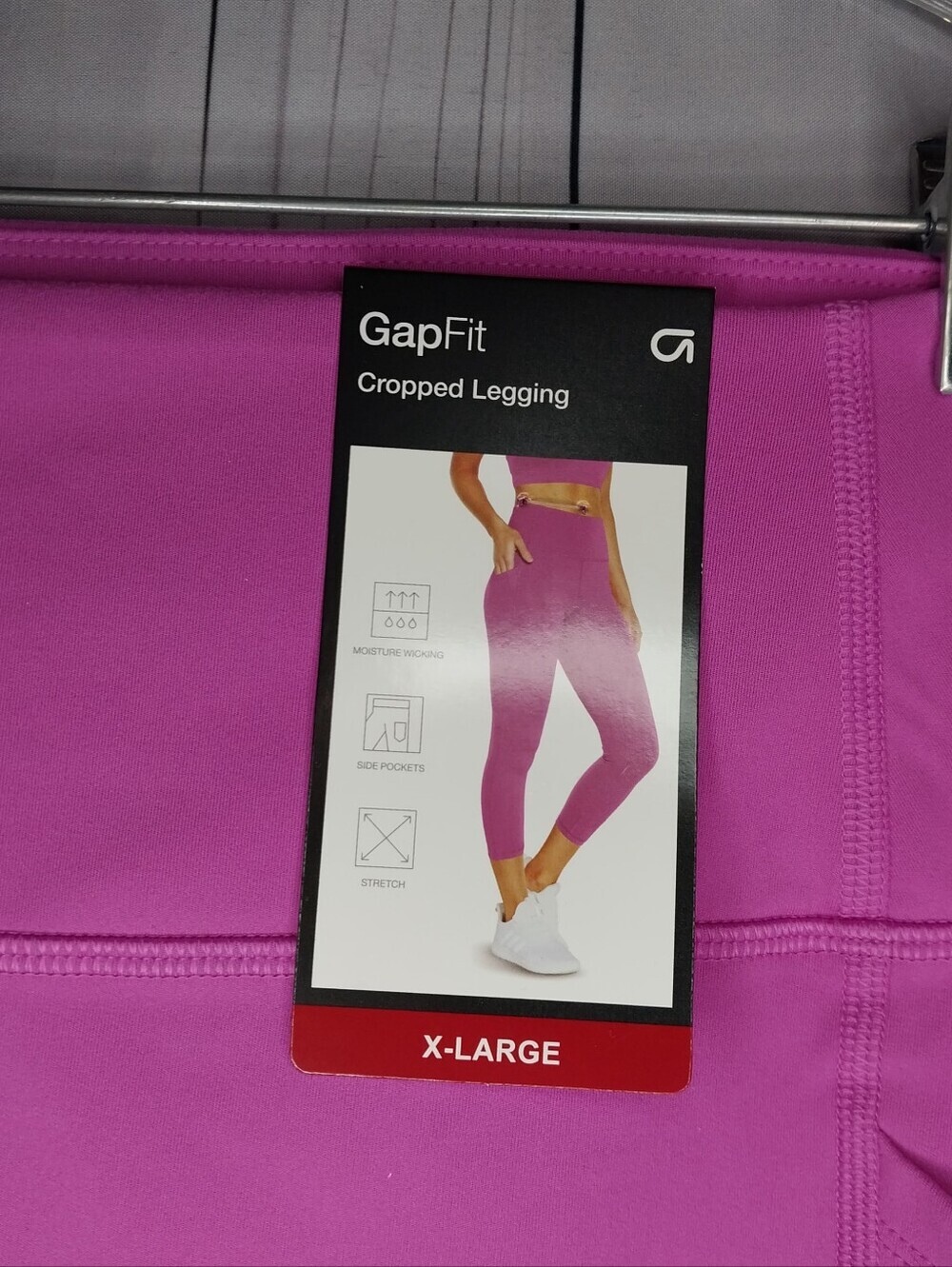 GAP Fit Moisture Wicking Athleisure Workout Yoga Cropped Leggings NWT - Picture 2 of 6